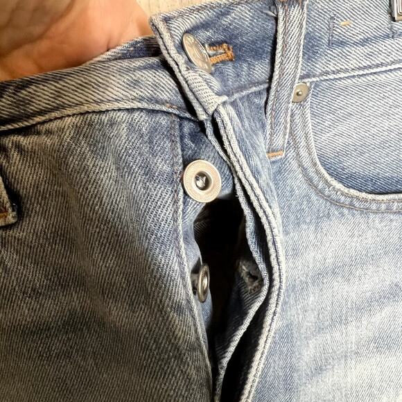 MADEWELL Women's Relaxed Denim Jean Shorts Rosemount Wash Destroyed Hem Size 26 - Picture 6 of 12